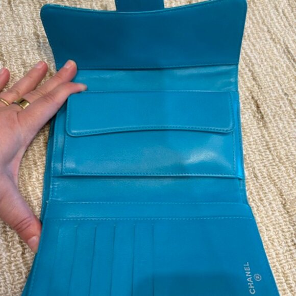 Chanel Wallet - Picture 14 of 16